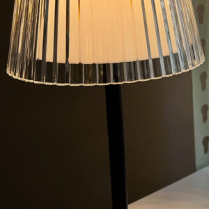 Lampka ledowa metalowo-akrylowa czarna H 30 cm